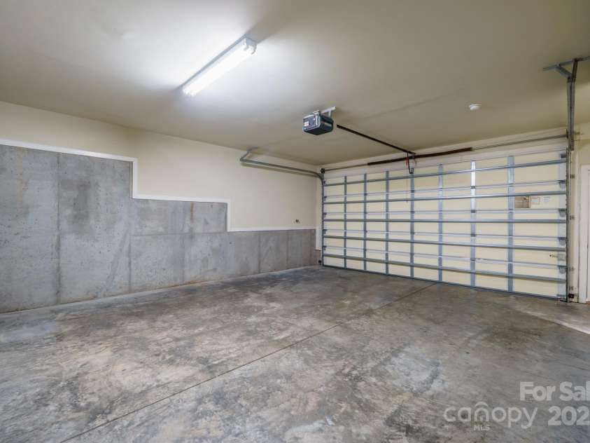 103 Steinbeck Way, Mooresville, NC 28117.  MLS# CAR4302020, YatesRealty ID 35150. 