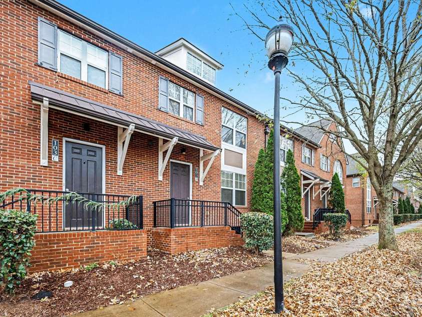 103 Steinbeck Way, Mooresville, NC 28117.  MLS# CAR4330703, YatesRealty ID 35150. 