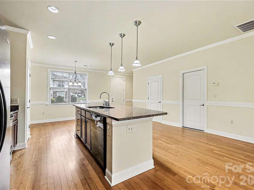 103 Steinbeck Way, Mooresville, NC 28117.  MLS# CAR4330703, YatesRealty ID 35150. Kitchen