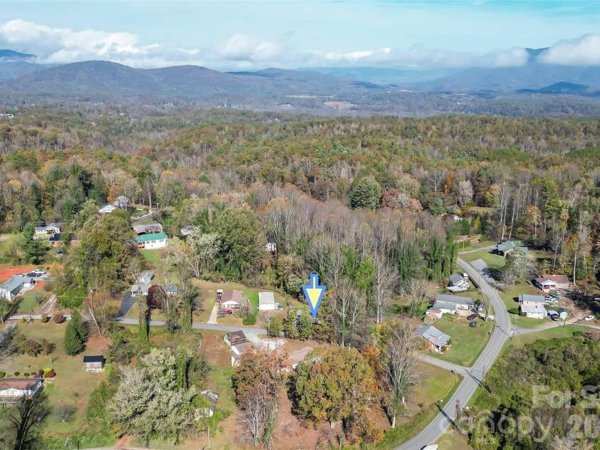 325 Dogwood Lane, Marion, NC 28752.  MLS# CAR4392988, YatesRealty ID 35150. 