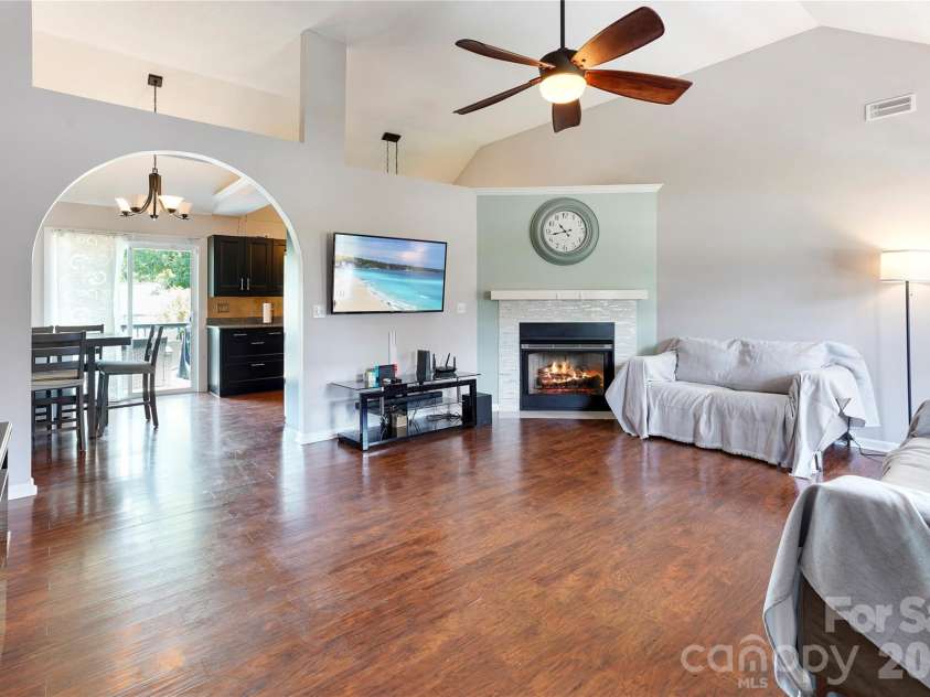 1668 Quail Rush Drive, Rock Hill, SC 29730.  MLS# CAR4393816, YatesRealty ID 35151. 