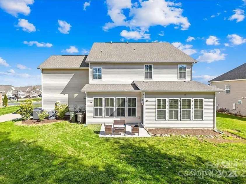 2146 Holden Avenue, Concord, NC 28025.  MLS# CAR4284842, YatesRealty ID 35151. 