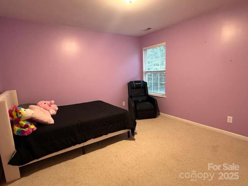 11001 Dulin Creek Boulevard, Charlotte, NC 28215.  MLS# CAR4287097, YatesRealty ID 35152. 2nd Bedroom