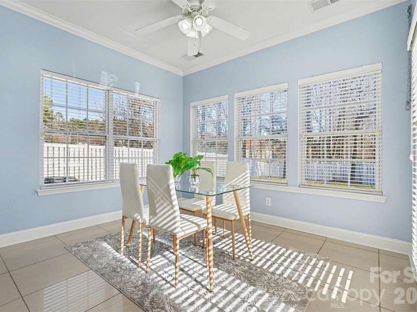 11001 Dulin Creek Boulevard, Charlotte, NC 28215.  MLS# CAR4287097, YatesRealty ID 35152. Four Season Room