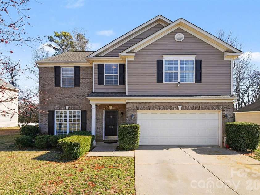 11001 Dulin Creek Boulevard, Charlotte, NC 28215.  MLS# CAR4287097, YatesRealty ID 35152. Front of Home