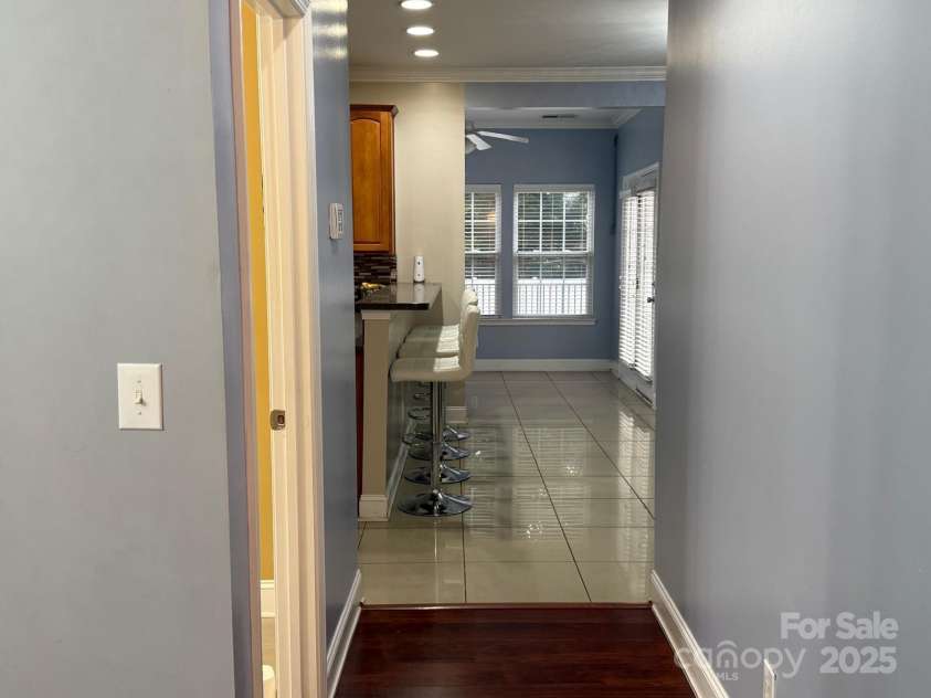11001 Dulin Creek Boulevard, Charlotte, NC 28215.  MLS# CAR4287097, YatesRealty ID 35152. Hallway