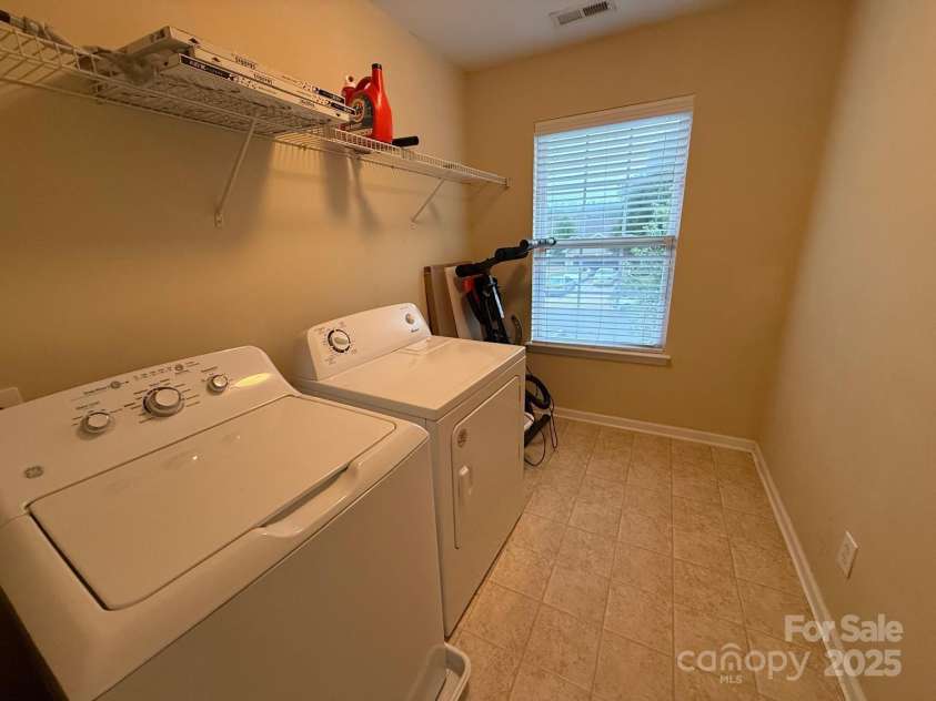 11001 Dulin Creek Boulevard, Charlotte, NC 28215.  MLS# CAR4287097, YatesRealty ID 35152. Laundry Room