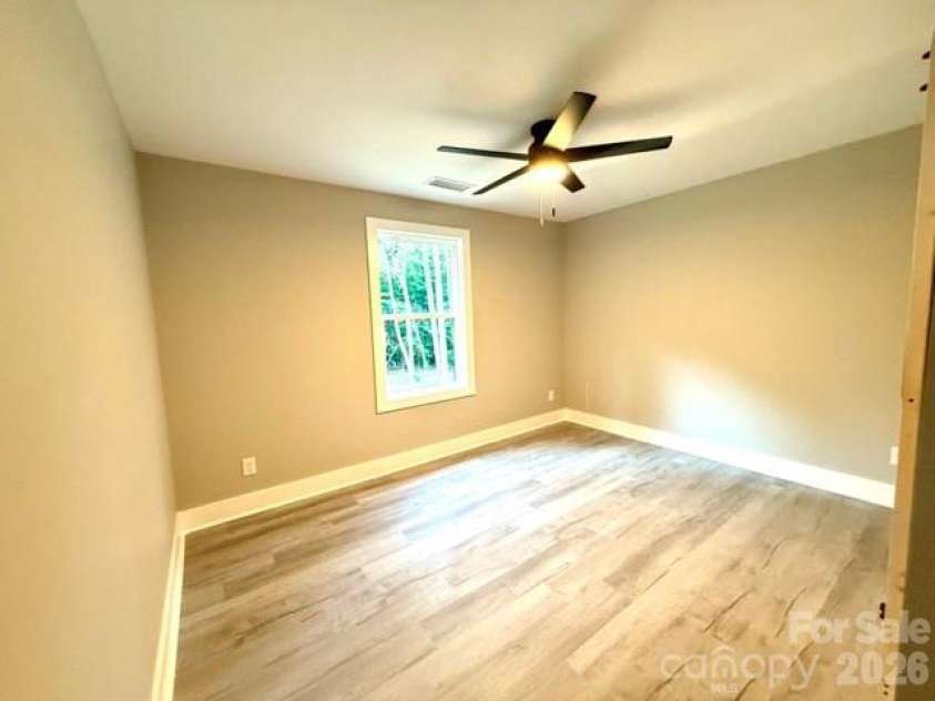 1733 Rollingwood Drive, Kannapolis, NC 28081.  MLS# CAR4399474, YatesRealty ID 35154. Bedroom
