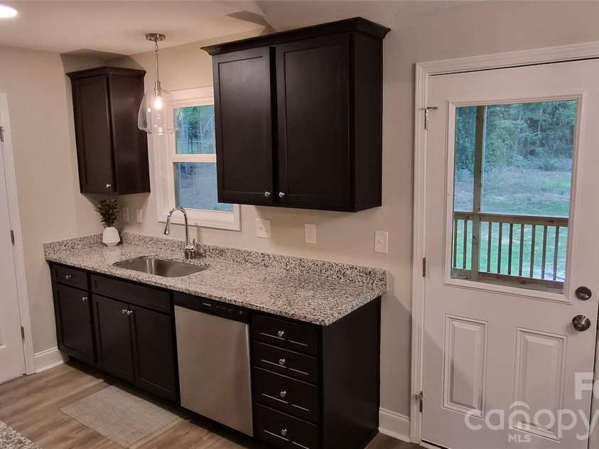 119 Hamilton Street, Chester, SC 29706.  MLS# CAR4398612, YatesRealty ID 35155. 