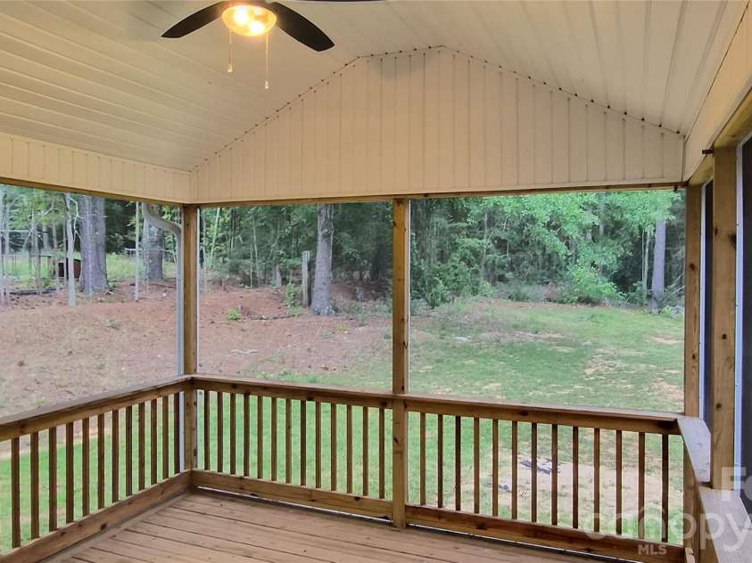 119 Hamilton Street, Chester, SC 29706.  MLS# CAR4398612, YatesRealty ID 35155. 