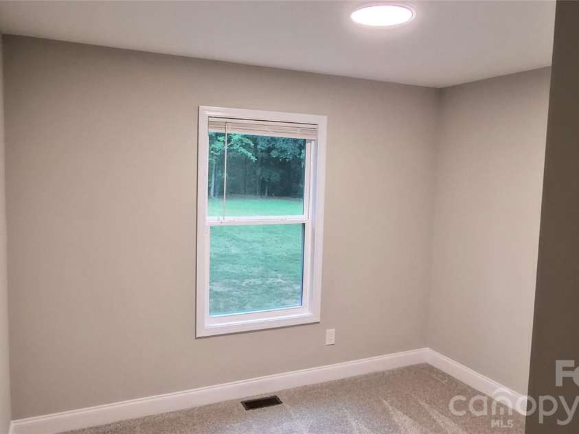 119 Hamilton Street, Chester, SC 29706.  MLS# CAR4398612, YatesRealty ID 35155. 