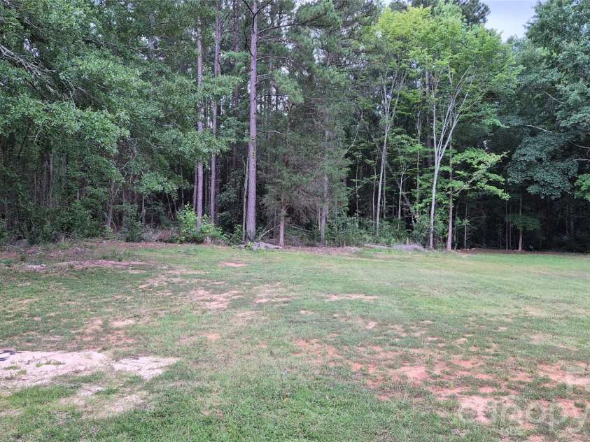 119 Hamilton Street, Chester, SC 29706.  MLS# CAR4398612, YatesRealty ID 35155. 
