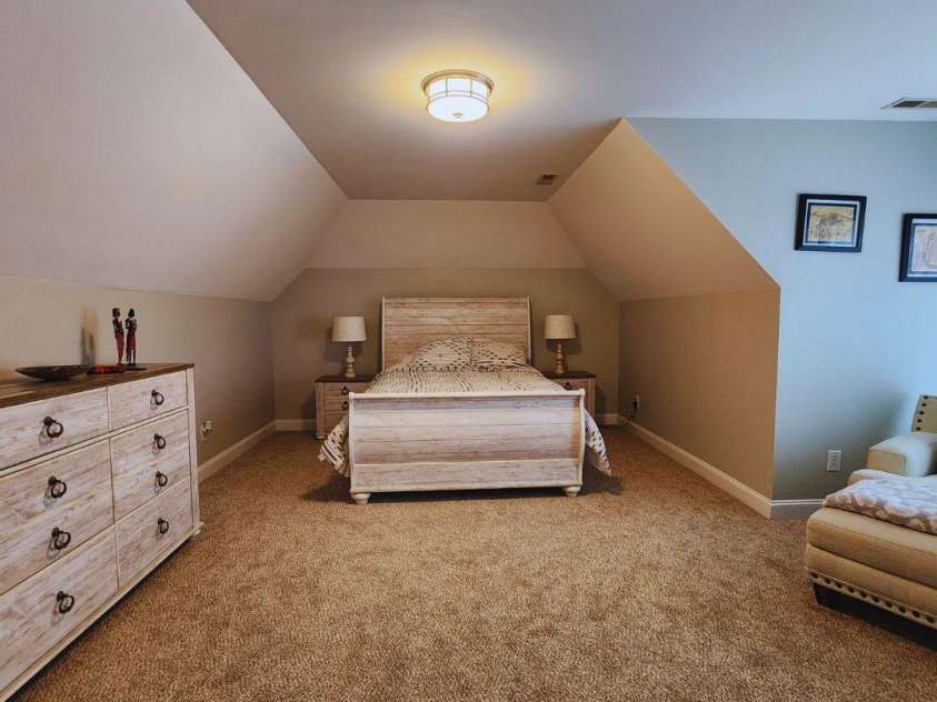1081 Horse Rock Road, Hickory, NC 28602.  MLS# CAR4294961, YatesRealty ID 35156. 