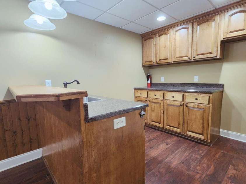 1081 Horse Rock Road, Hickory, NC 28602.  MLS# CAR4294961, YatesRealty ID 35156. 