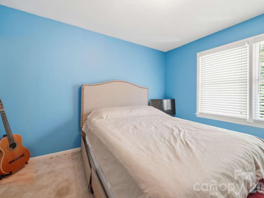 970 23rd Avenue, Hickory, NC 28601.  MLS# CAR4385479, YatesRealty ID 35156. 