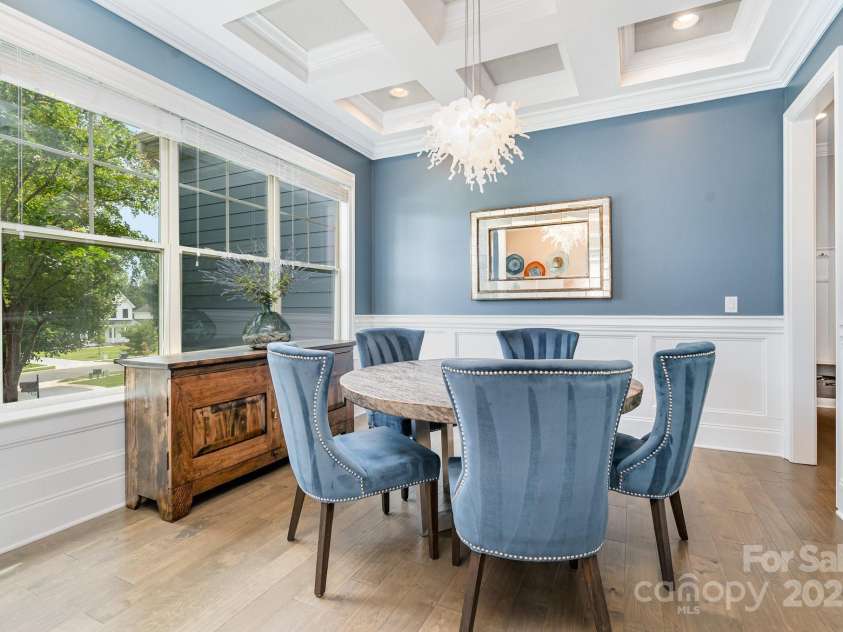 6211 Jepson Court, Charlotte, NC 28214.  MLS# CAR4293083, YatesRealty ID 35158. Dining room showing doorway that leads directly to the kitchen.
