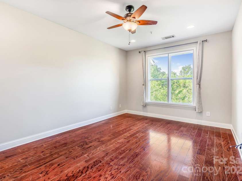 1000 Woodlawn Road, Charlotte, NC 28209.  MLS# CAR4252835, YatesRealty ID 3516. 