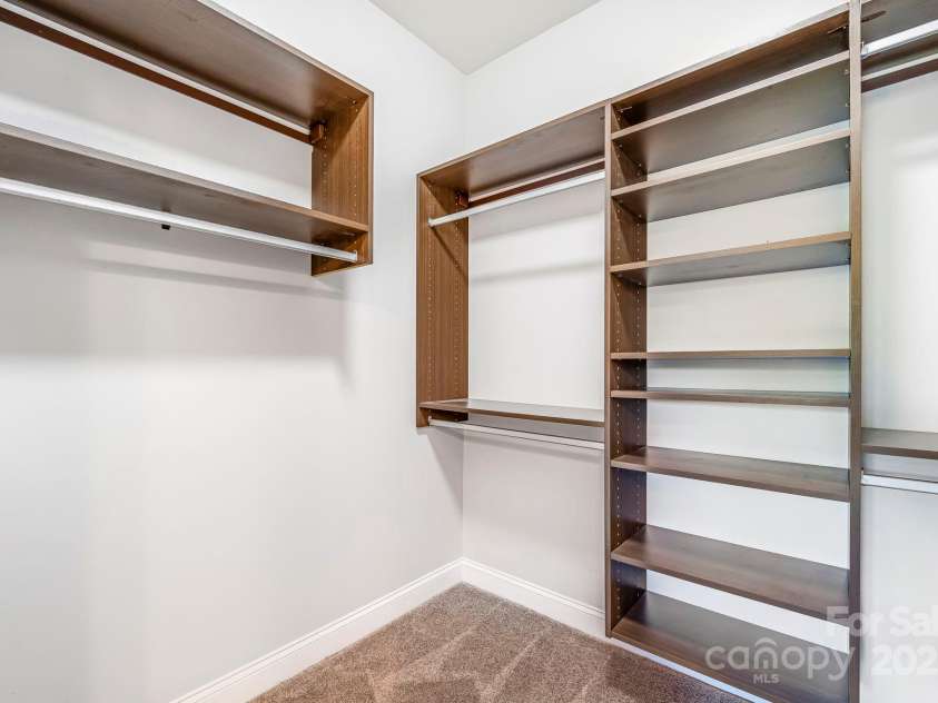 1000 Woodlawn Road, Charlotte, NC 28209.  MLS# CAR4252835, YatesRealty ID 3516. 