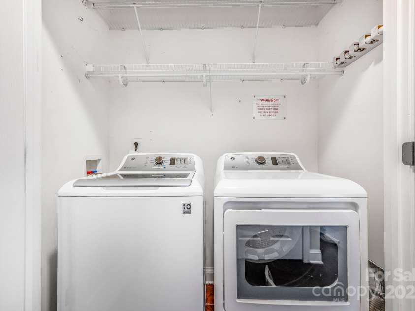 1000 Woodlawn Road, Charlotte, NC 28209.  MLS# CAR4252835, YatesRealty ID 3516. 