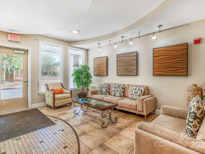 1000 Woodlawn Road, Charlotte, NC 28209.  MLS# CAR4252835, YatesRealty ID 3516. 