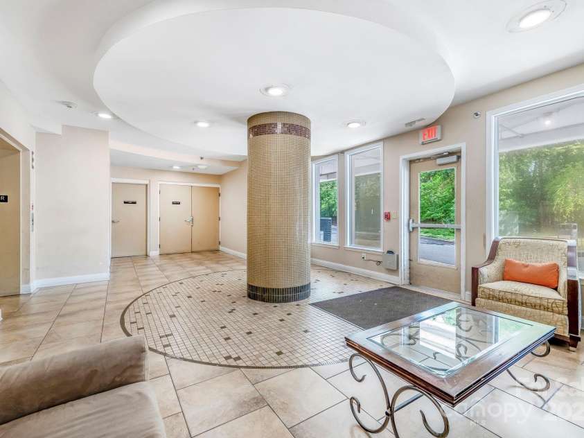 1000 Woodlawn Road, Charlotte, NC 28209.  MLS# CAR4252835, YatesRealty ID 3516. 