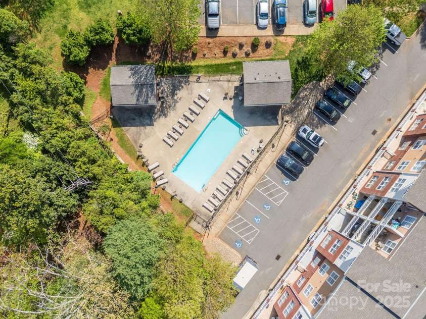1000 Woodlawn Road, Charlotte, NC 28209.  MLS# CAR4252835, YatesRealty ID 3516. 