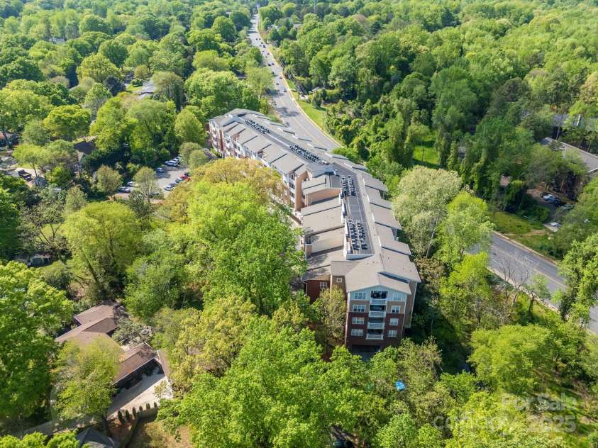 1000 Woodlawn Road, Charlotte, NC 28209.  MLS# CAR4252835, YatesRealty ID 3516. 