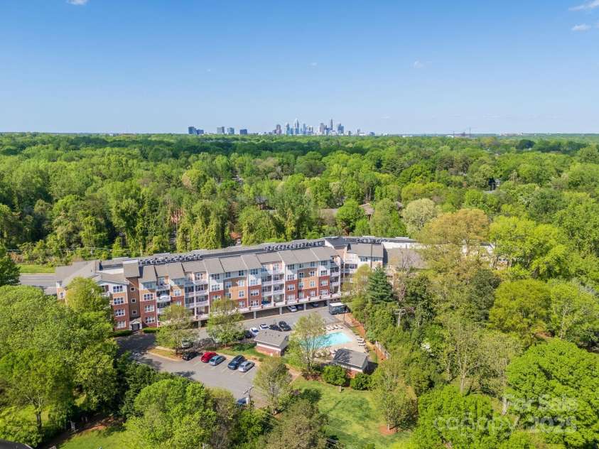 1000 Woodlawn Road, Charlotte, NC 28209.  MLS# CAR4252835, YatesRealty ID 3516. 