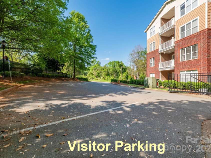 1000 Woodlawn Road, Charlotte, NC 28209.  MLS# CAR4252835, YatesRealty ID 3516. 