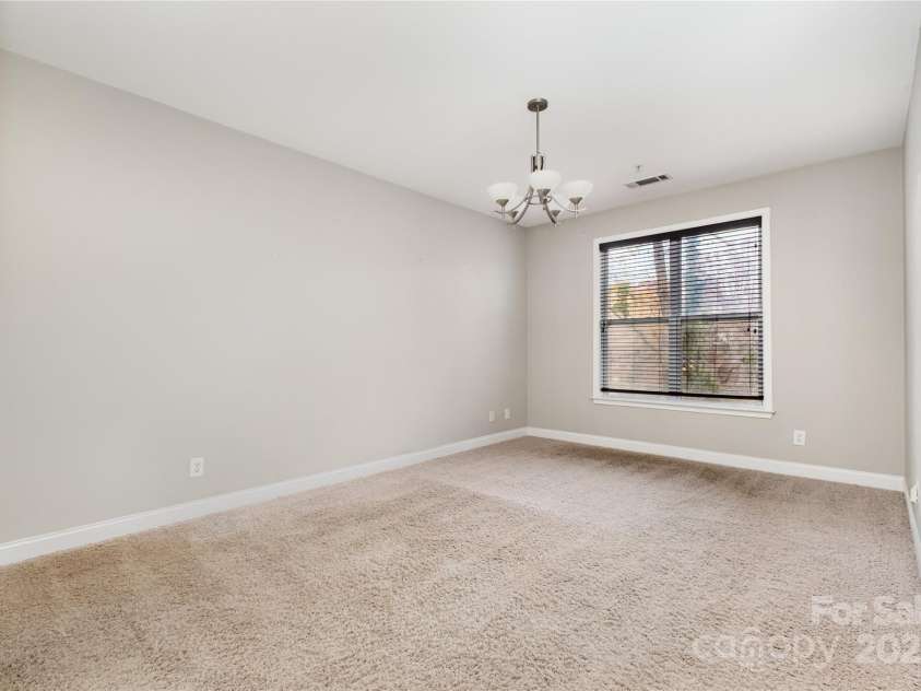 1000 Woodlawn Road, Charlotte, NC 28209.  MLS# CAR4325141, YatesRealty ID 3516. 