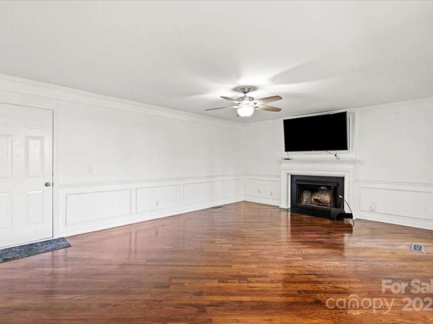 7101 Milhof Court, Charlotte, NC 28269.  MLS# CAR4318644, YatesRealty ID 3516. 