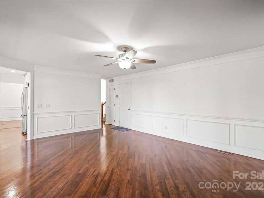 7101 Milhof Court, Charlotte, NC 28269.  MLS# CAR4318644, YatesRealty ID 3516. 