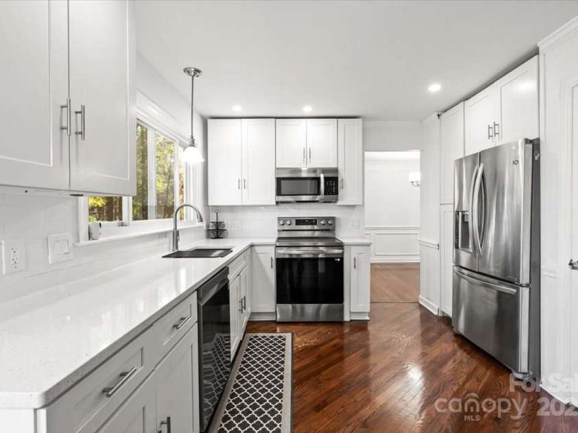 7101 Milhof Court, Charlotte, NC 28269.  MLS# CAR4318644, YatesRealty ID 3516. 