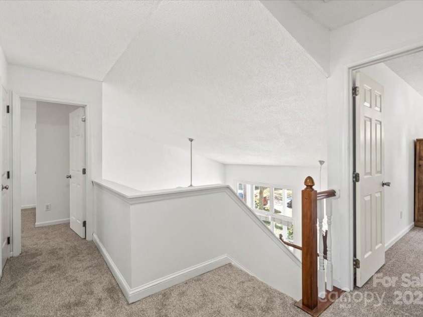 7101 Milhof Court, Charlotte, NC 28269.  MLS# CAR4318644, YatesRealty ID 3516. 