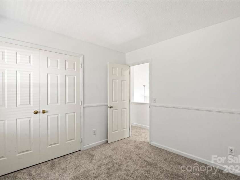 7101 Milhof Court, Charlotte, NC 28269.  MLS# CAR4318644, YatesRealty ID 3516. 