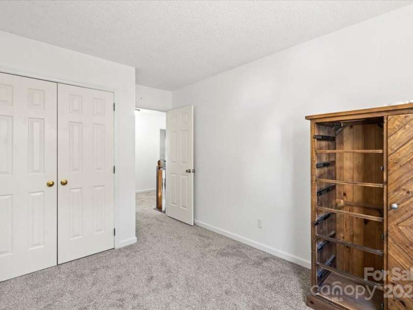 7101 Milhof Court, Charlotte, NC 28269.  MLS# CAR4318644, YatesRealty ID 3516. 