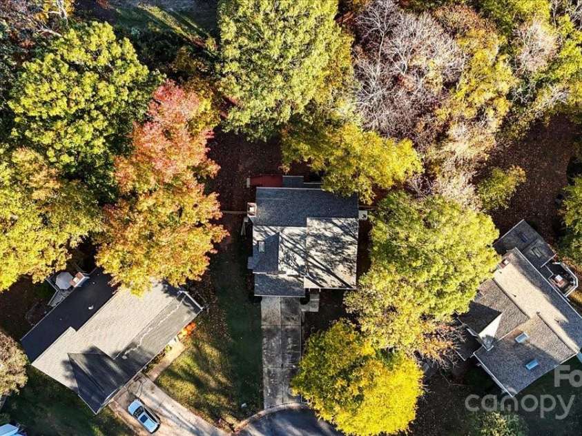 7101 Milhof Court, Charlotte, NC 28269.  MLS# CAR4318644, YatesRealty ID 3516. 