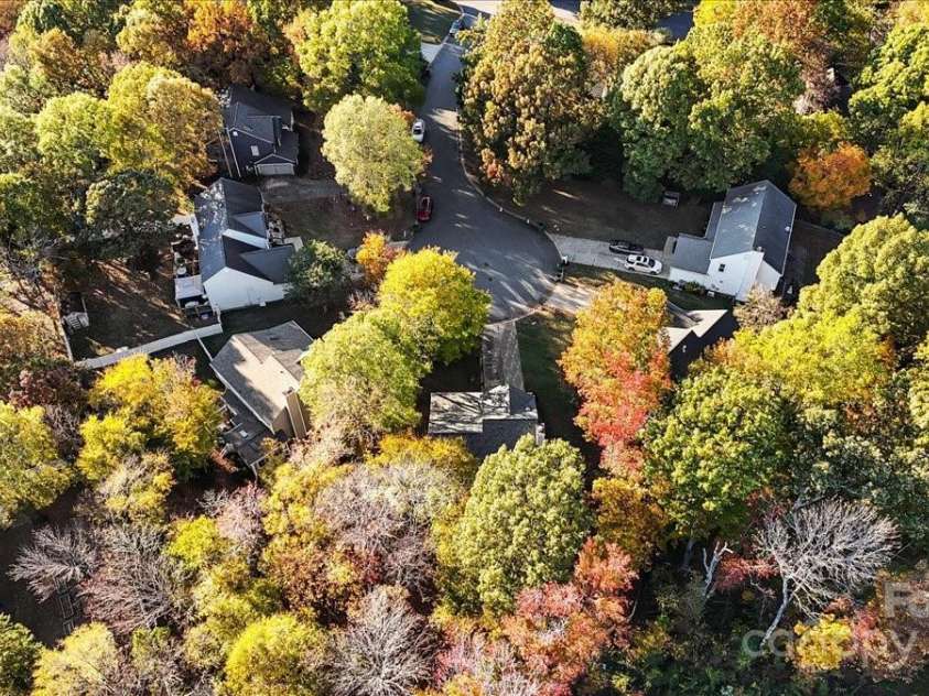 7101 Milhof Court, Charlotte, NC 28269.  MLS# CAR4318644, YatesRealty ID 3516. 