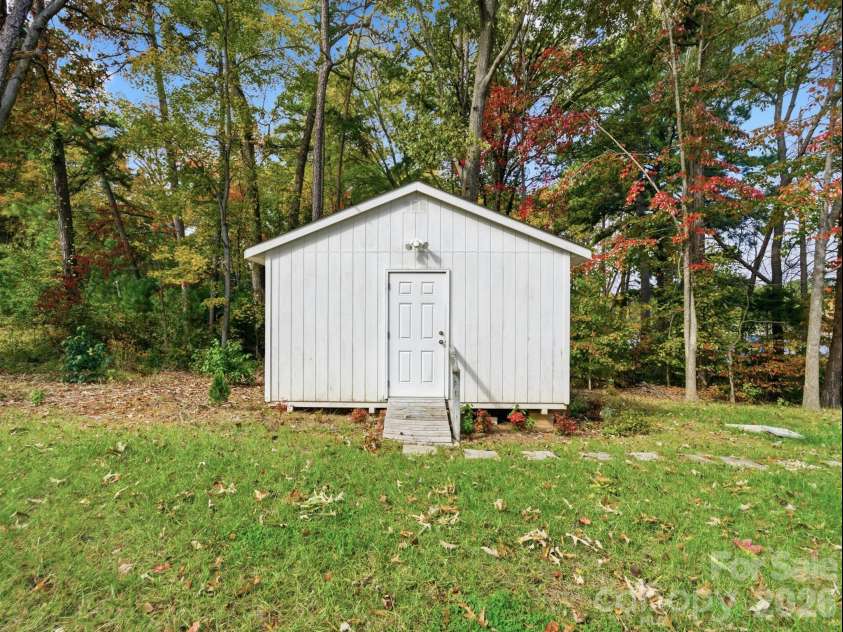 9115 Clement Circle, Terrell, NC 28682.  MLS# CAR4385369, YatesRealty ID 3516. 