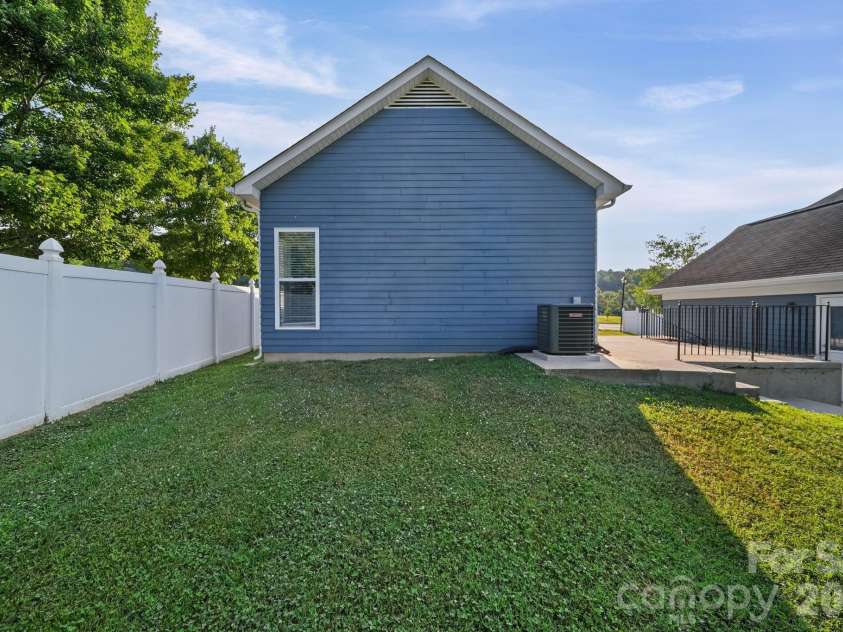 4104 Vance Road, Huntersville, NC 28078.  MLS# CAR4399698, YatesRealty ID 35160. Backyard