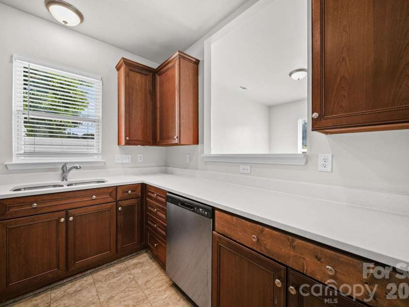4104 Vance Road, Huntersville, NC 28078.  MLS# CAR4399698, YatesRealty ID 35160. Kitchen