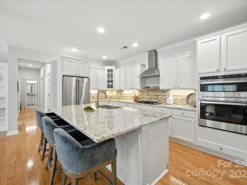 10608 Old Ardrey Kell Road, Charlotte, NC 28277.  MLS# CAR4292618, YatesRealty ID 35162. 