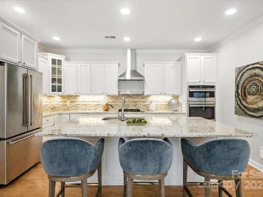 10608 Old Ardrey Kell Road, Charlotte, NC 28277.  MLS# CAR4292618, YatesRealty ID 35162. 