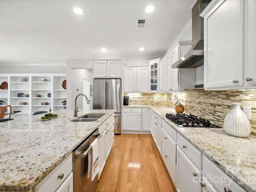 10608 Old Ardrey Kell Road, Charlotte, NC 28277.  MLS# CAR4292618, YatesRealty ID 35162. 