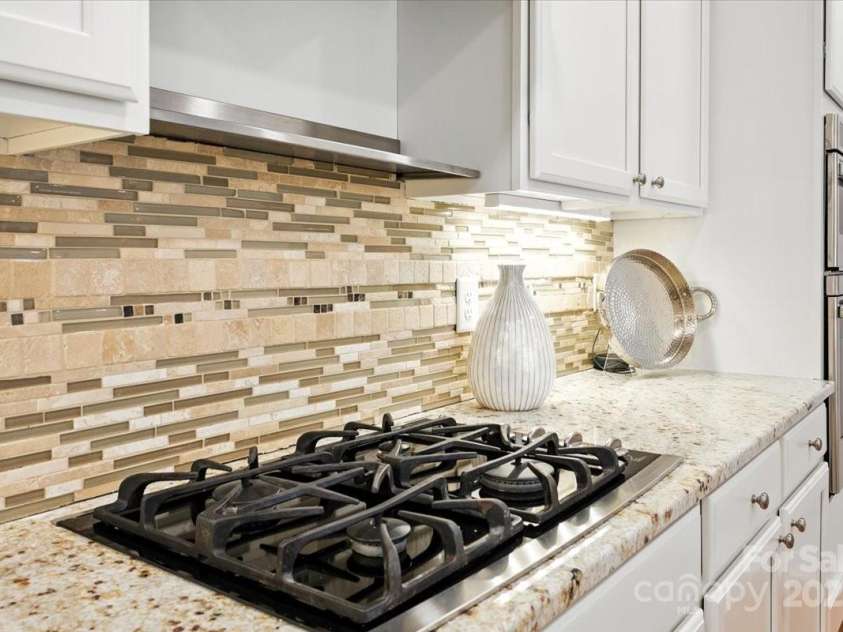 10608 Old Ardrey Kell Road, Charlotte, NC 28277.  MLS# CAR4292618, YatesRealty ID 35162. 