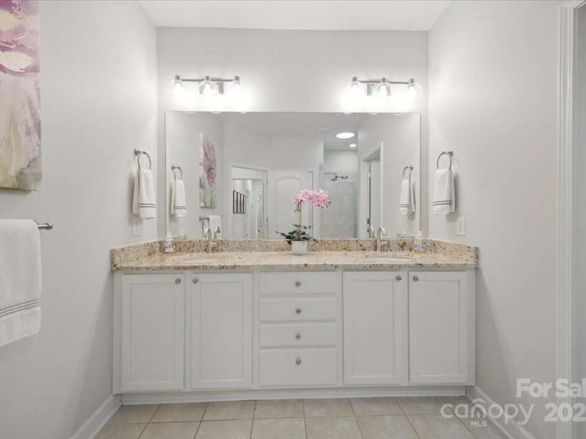 10608 Old Ardrey Kell Road, Charlotte, NC 28277.  MLS# CAR4292618, YatesRealty ID 35162. 