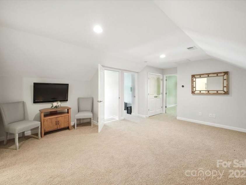10608 Old Ardrey Kell Road, Charlotte, NC 28277.  MLS# CAR4292618, YatesRealty ID 35162. 