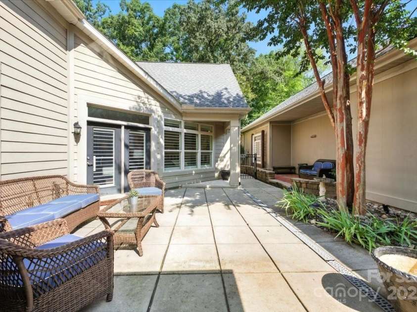 10608 Old Ardrey Kell Road, Charlotte, NC 28277.  MLS# CAR4292618, YatesRealty ID 35162. 
