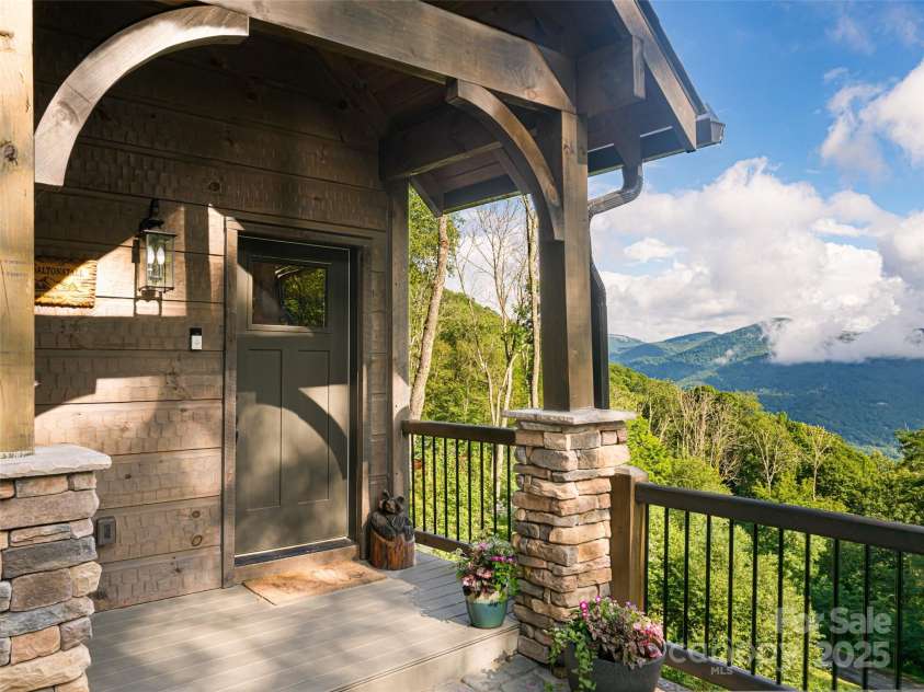82 Gadohi Trail, Maggie Valley, NC 28751.  MLS# CAR4283632, YatesRealty ID 35163. 