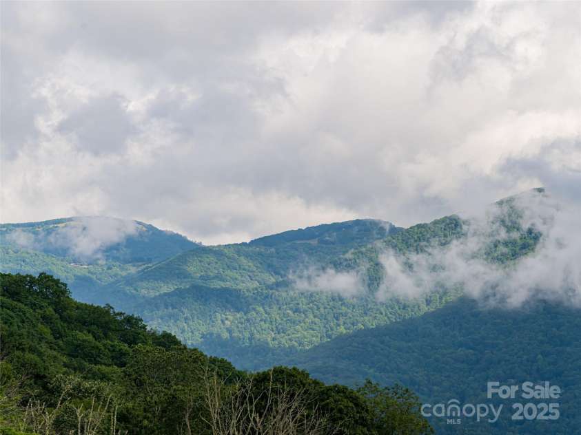 82 Gadohi Trail, Maggie Valley, NC 28751.  MLS# CAR4283632, YatesRealty ID 35163. 